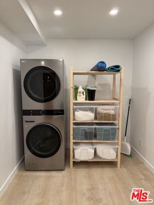 Interior, Recessed Lighting, Utility Closets, Washer, Wood Texture Flooring