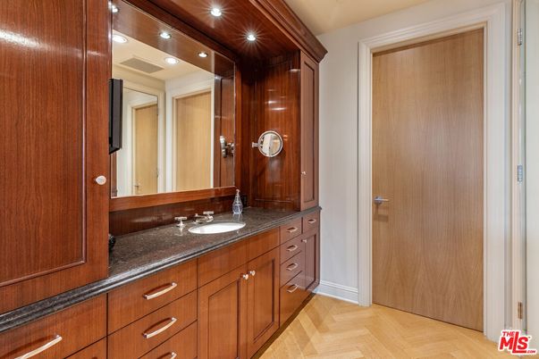 Bathroom, Interior, Recessed Lighting, Wooden Ceilings, Wood Texture Flooring