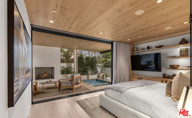 Bedroom, Fireplace, Interior, Recessed Lighting, Wooden Ceilings, Wood Texture Flooring