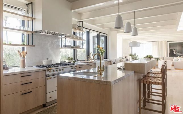 Interior, Kitchen, Living room, Pendant Lights, Stainless Steel Appliances
