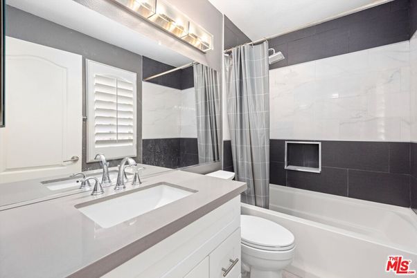 Bathroom, Interior, Marble Walls