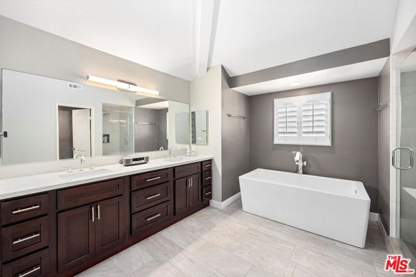 Bathroom, Dual Sink Vanities, Free Standing Baths, Glass Shower, Interior
