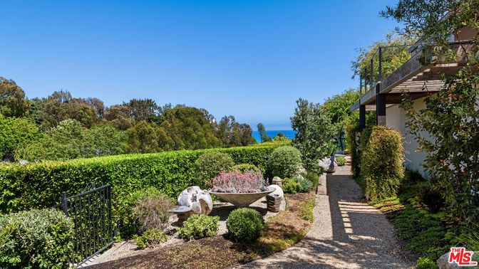 Backyard, Exterior, Water