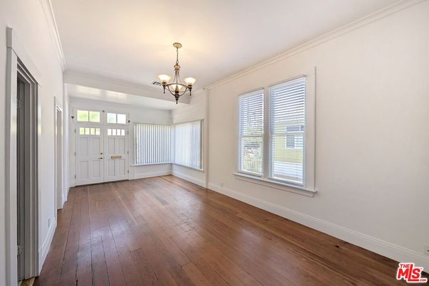 Chandelier, Empty room, Interior, Wood Texture Flooring