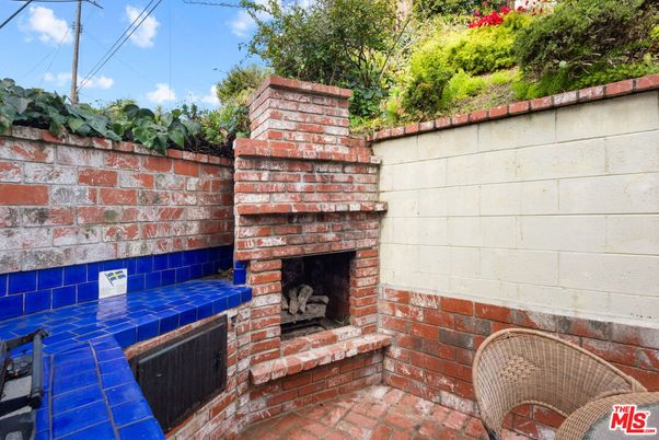 Exterior, Fireplace