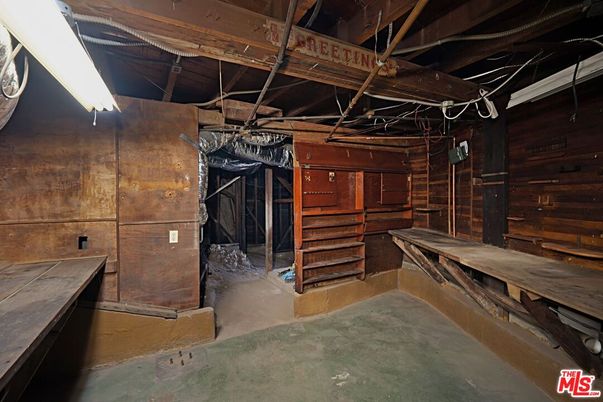 Interior, Wooden Beams, Wooden Walls