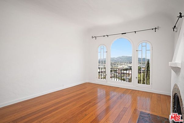 Empty room, Fireplace, Interior, Wood Texture Flooring