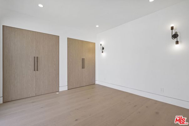 Elevator, Empty room, Interior, Recessed Lighting, Wood Texture Flooring