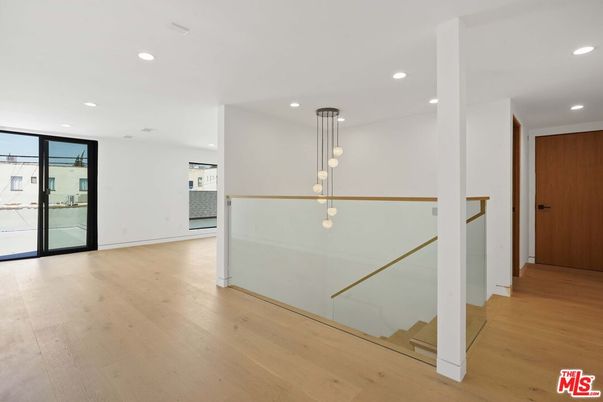 Empty room, Interior, Pendant Lights, Recessed Lighting, Wood Texture Flooring