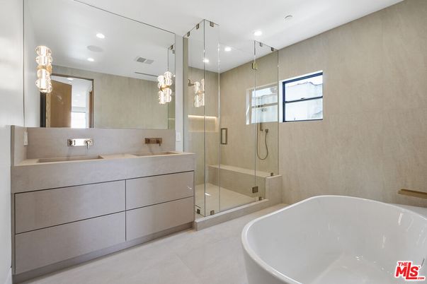 Bathroom, Free Standing Baths, Glass Shower, Interior, Pendant Lights, Recessed Lighting