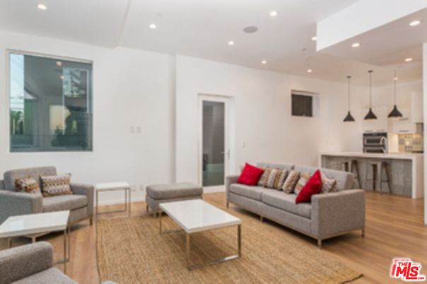Interior, Kitchen, Living room, Pendant Lights, Recessed Lighting, Stainless Steel Appliances, Wood Texture Flooring