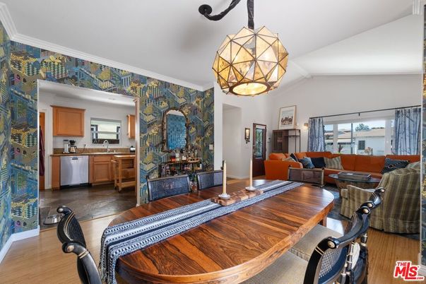 Chandelier, Dining room, Interior, Kitchen, Living room, Wood Texture Flooring