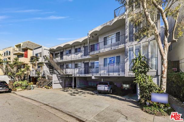 Exterior, Facade, Condo Building