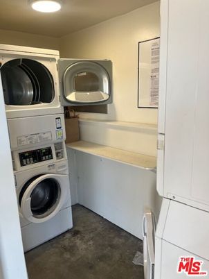 Interior, Recessed Lighting, Utility Closets, Washer