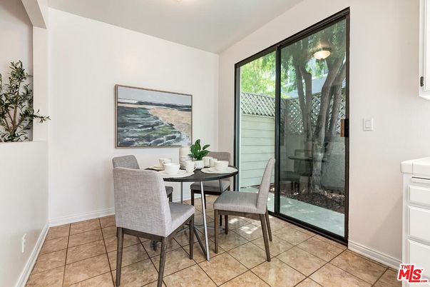 Dining room, Interior