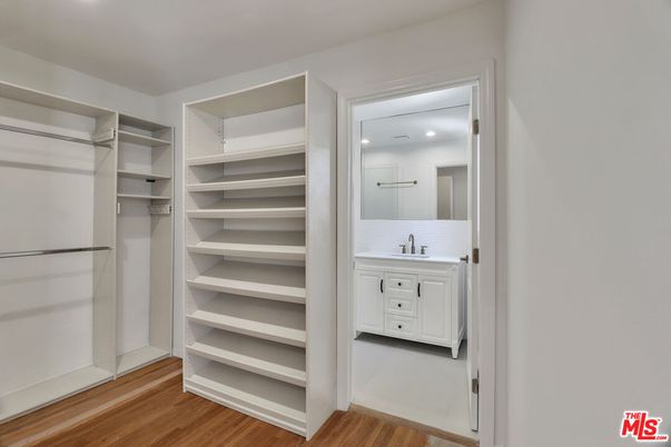 Bathroom, Interior, Recessed Lighting, Walk-in Closets, Wood Texture Flooring