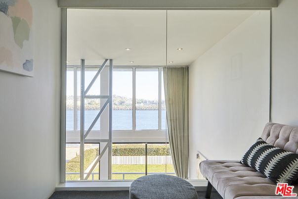Interior, Recessed Lighting, Water