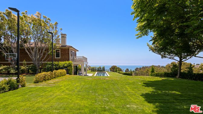 Backyard, Exterior, Water