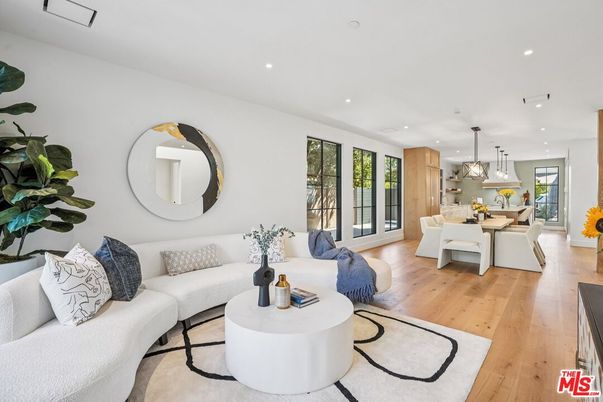 Dining room, Interior, Kitchen, Living room, Pendant Lights, Recessed Lighting, Wood Texture Flooring