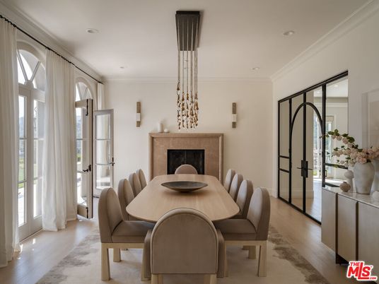 Dining room, Fireplace, Interior, Recessed Lighting, Wood Texture Flooring