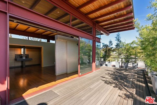 Exterior, Wood Texture Flooring