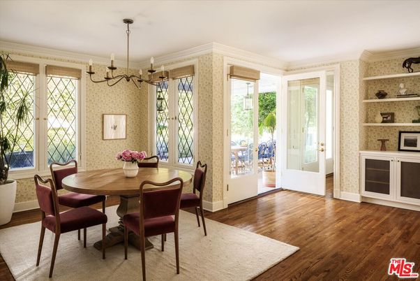 Chandelier, Dining room, Interior, Wood Texture Flooring