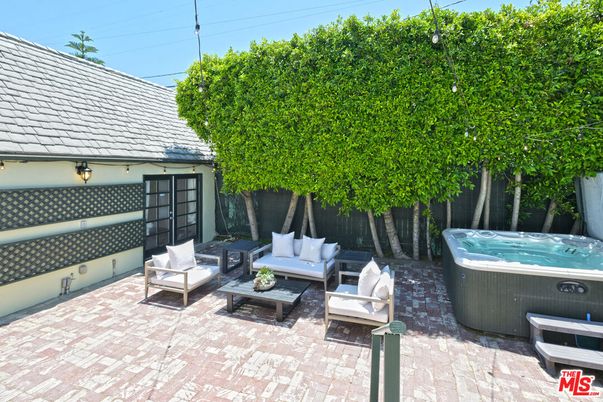 Exterior, Hot Tub