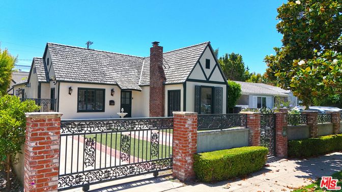 Exterior, Facade, Brick Facade, Tudor Revival