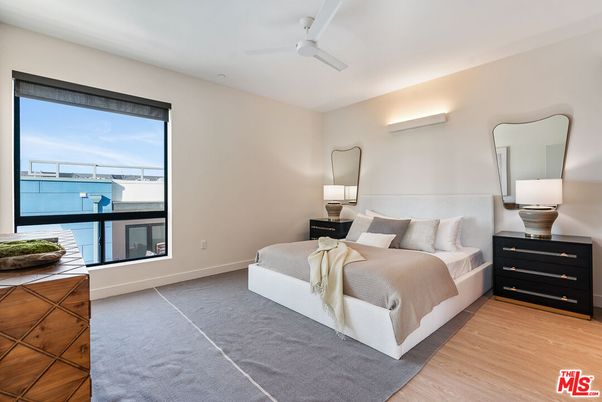Bedroom, Interior, Water, Wood Texture Flooring