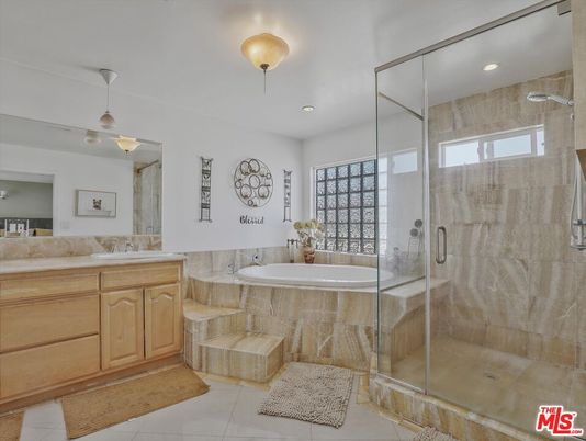 Bathroom, Glass Shower, Interior, Pendant Lights, Recessed Lighting