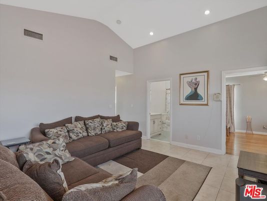 Bathroom, Interior, Living room, Recessed Lighting, Wood Texture Flooring