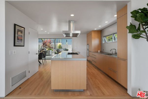 Dining room, Interior, Kitchen, Recessed Lighting, Wood Texture Flooring