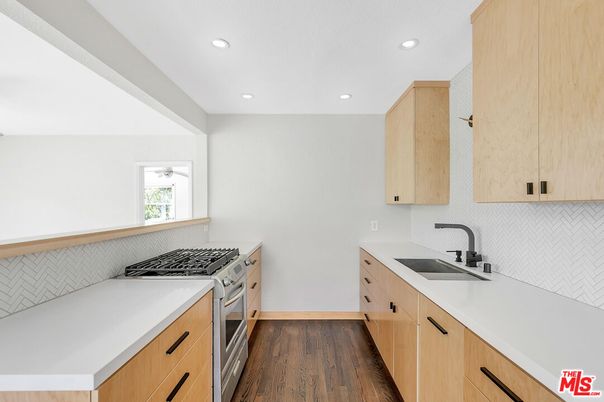 Interior, Kitchen, Recessed Lighting, Wood Texture Flooring