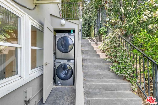 Exterior, Washer