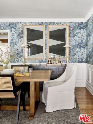 Dining room, Interior, Wood Texture Flooring