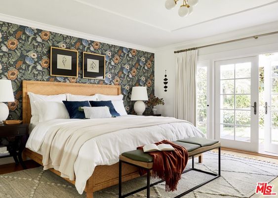 Bedroom, Interior, Pendant Lights, Wood Texture Flooring