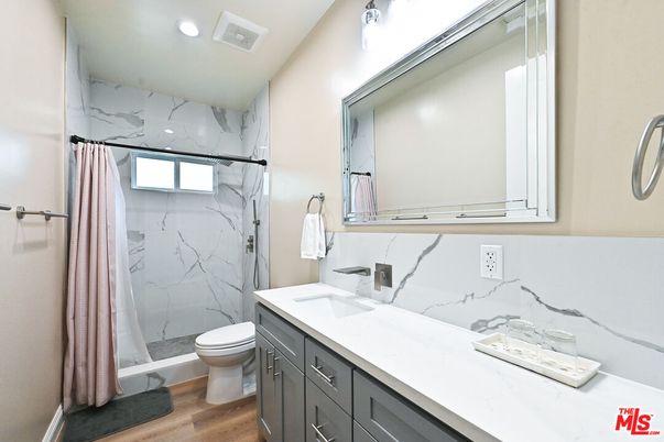Bathroom, Interior, Marble Walls, Recessed Lighting, Wood Texture Flooring