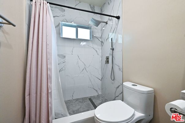 Bathroom, Interior, Marble Walls