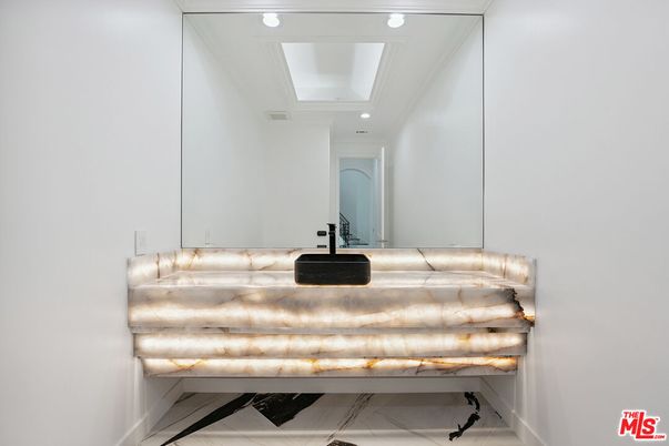 Interior, Recessed Lighting