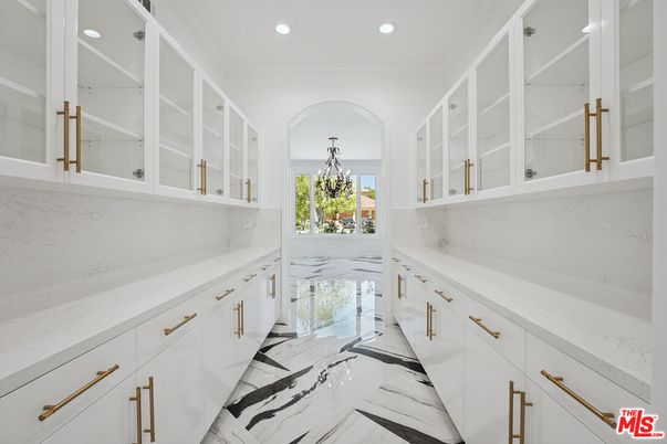 Chandelier, Interior, Marble, Recessed Lighting