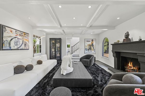 Fireplace, Interior, Living room, Recessed Lighting