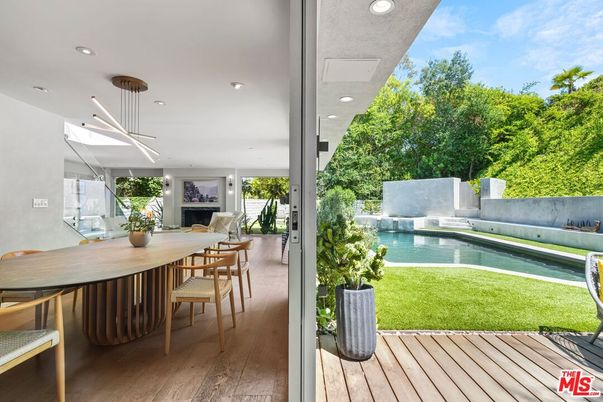Exterior, Pendant Lights, Pool, Recessed Lighting