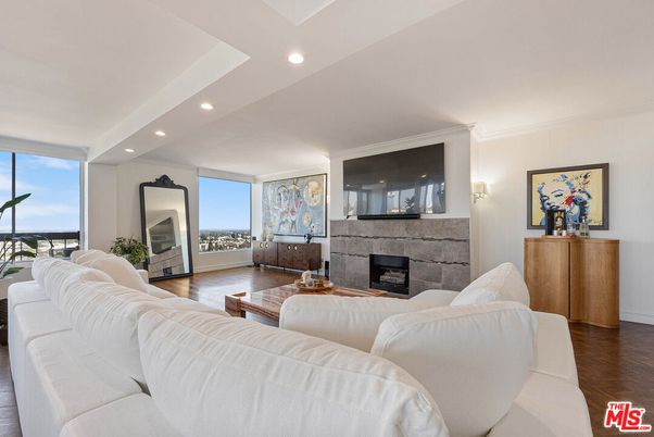 Bedroom, Fireplace, Interior, Living room, Recessed Lighting, Wood Texture Flooring