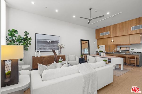 Interior, Kitchen, Living room, Recessed Lighting, Wood Texture Flooring