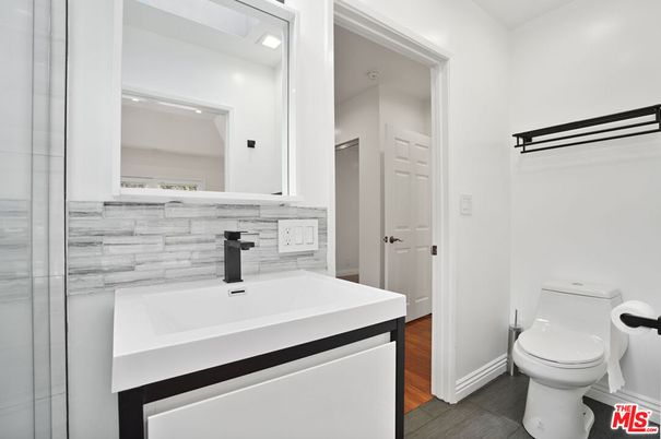 Bathroom, Interior, Recessed Lighting, Wood Texture Flooring