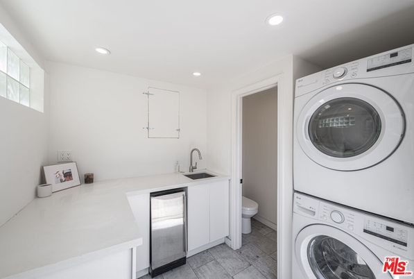 Interior, Recessed Lighting, Utility Closets, Washer