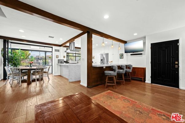 Dining room, Interior, Kitchen, Pendant Lights, Recessed Lighting, Wood Texture Flooring