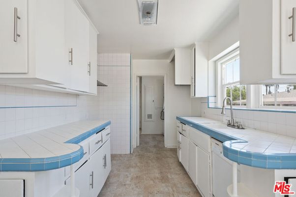 Interior, Kitchen, Tile Countertops