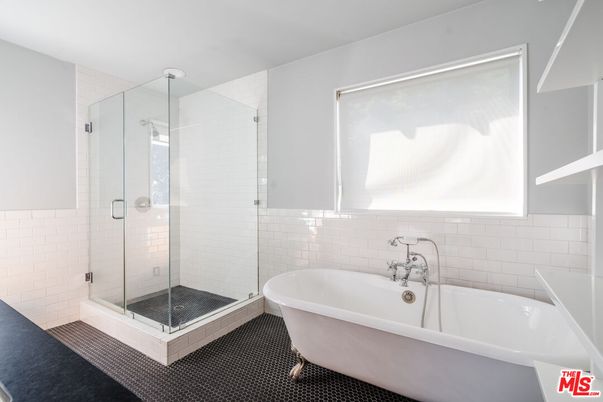 Bathroom, Free Standing Baths, Glass Shower, Interior