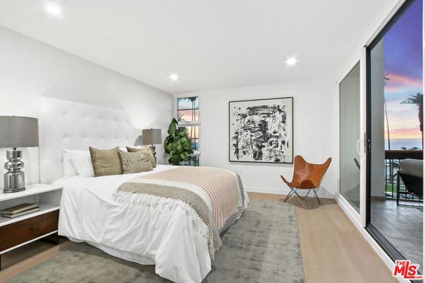 Bedroom, Interior, Recessed Lighting, Water, Wood Texture Flooring